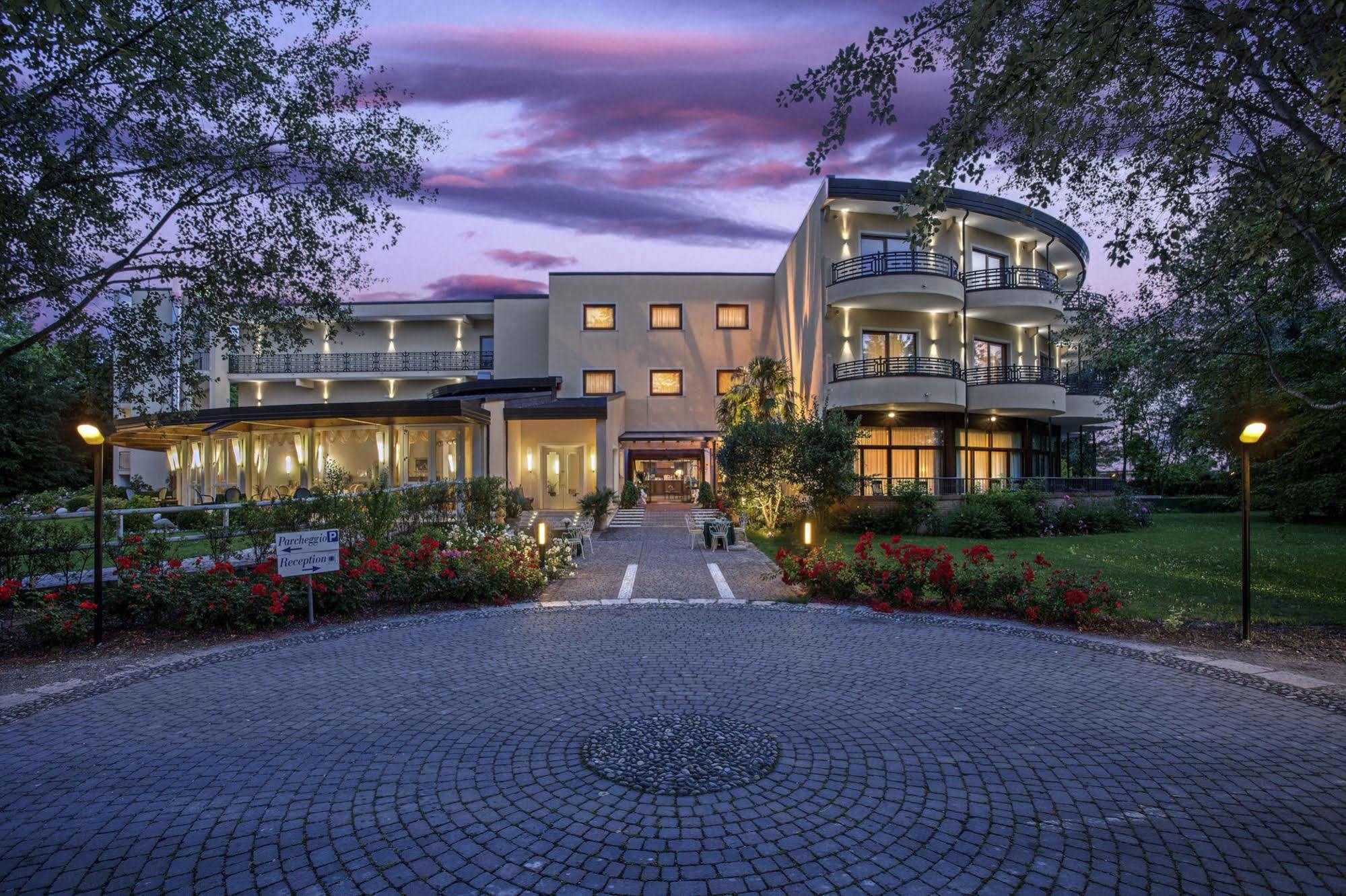 Hotel Park Junior