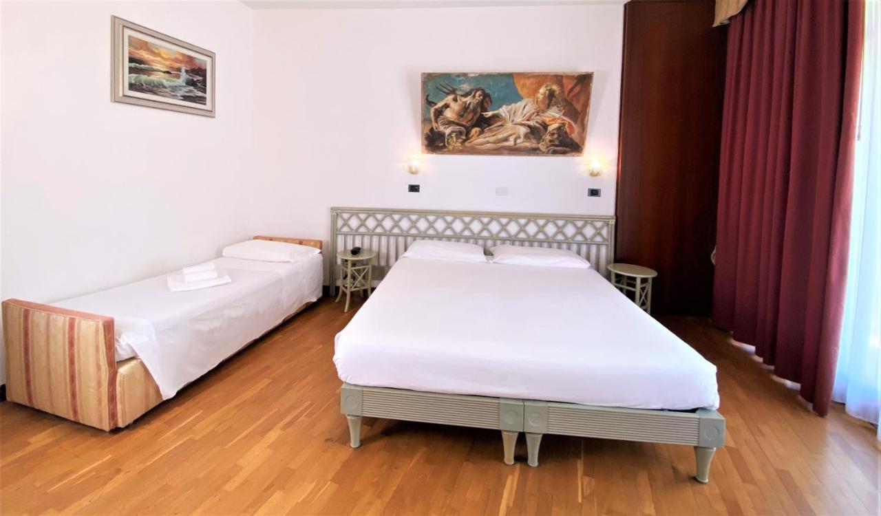 Park Junior Hotel 4*